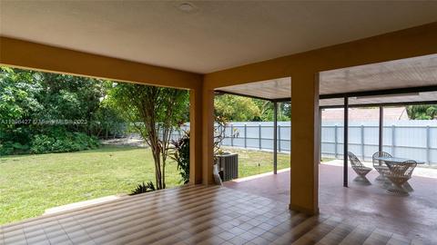 110 W 39th Pl, Hialeah, FL 33012 photo 53