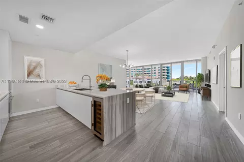 801 S Pointe Dr #306, Miami Beach, FL 33139