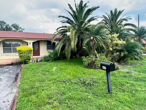 617 SE 12th St, Belle Glade, FL 33430