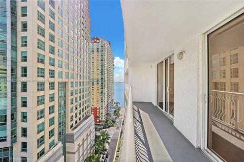 1200 Brickell Bay Dr #2022, Miami, FL 33131