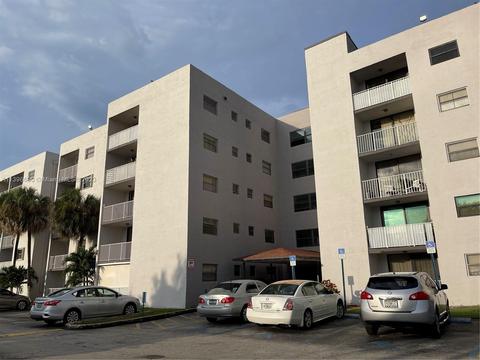 8075 NW 7th St #403, Miami, FL 33126