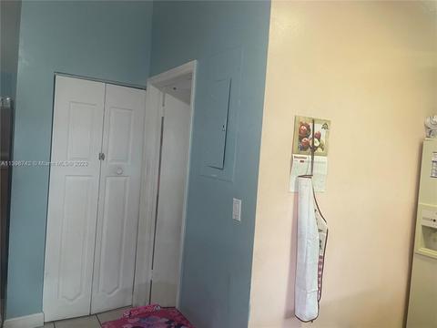 2672 W 72nd St, Hialeah, FL 33016 photo 15