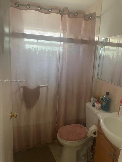 2672 W 72nd St, Hialeah, FL 33016 photo 23