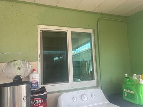 2672 W 72nd St, Hialeah, FL 33016 photo 25