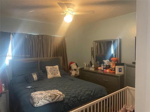 2672 W 72nd St, Hialeah, FL 33016 photo 16