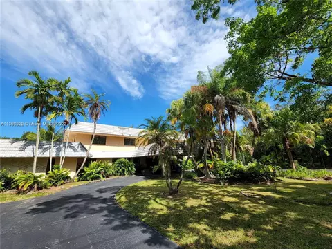 10155 SW 67th Ave, Pinecrest, FL 33156 photo 1