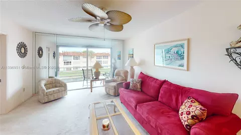 8951 Sunrise Lakes Blvd #303, Sunrise, FL 33322