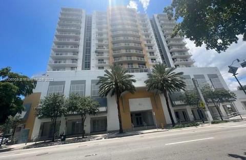 900 SW 8th St #1007, Miami, FL 33130