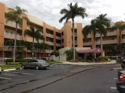 7715 Yardley Dr #401, Tamarac, FL 33321