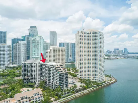 540 Brickell Key Dr #1216, Miami, FL 33131
