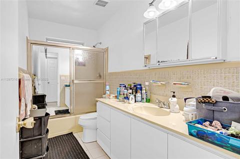 740 W 33rd St, Hialeah, FL 33012 photo 12