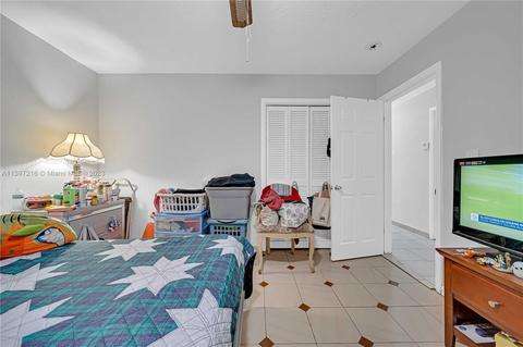 740 W 33rd St, Hialeah, FL 33012 photo 16