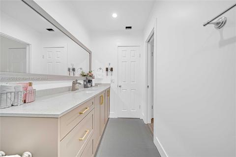 740 W 33rd St, Hialeah, FL 33012 photo 26