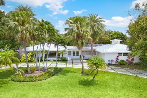 8455 SW 155th Ter, Palmetto Bay, FL 33157