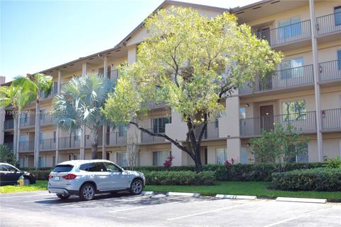 12550 SW 15th St #413E, Pembroke Pines, FL 33027