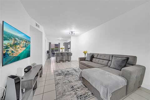 5490 W 21st Ct #113, Hialeah, FL 33016