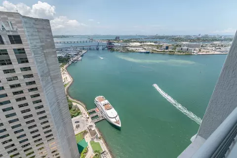 335 S Biscayne Blvd #3710, Miami, FL 33131 photo 3