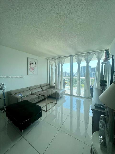 1861 NW S River Dr #1409, Miami, FL 33125