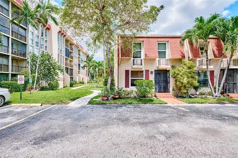 1001 Three Islands Blvd #26, Hallandale Beach, FL 33009