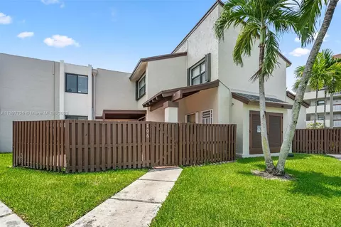 10280 NW 9th St Cir #106-15, Miami, FL 33172