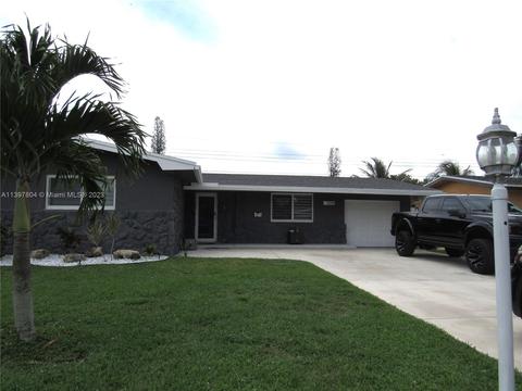 8390 NW 10th St, Pembroke Pines, FL 33024