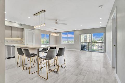 8024 Tatum Waterway Dr #3C, Miami Beach, FL 33141