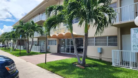 1460 NE 169th St #107, Miami, FL 33162