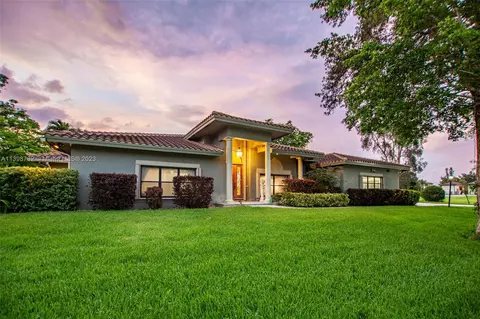 12001 NW 5th Ct, Plantation, FL 33325