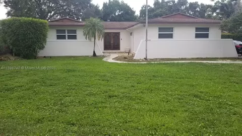 10830 SW 79th Ave, Miami, FL 33156