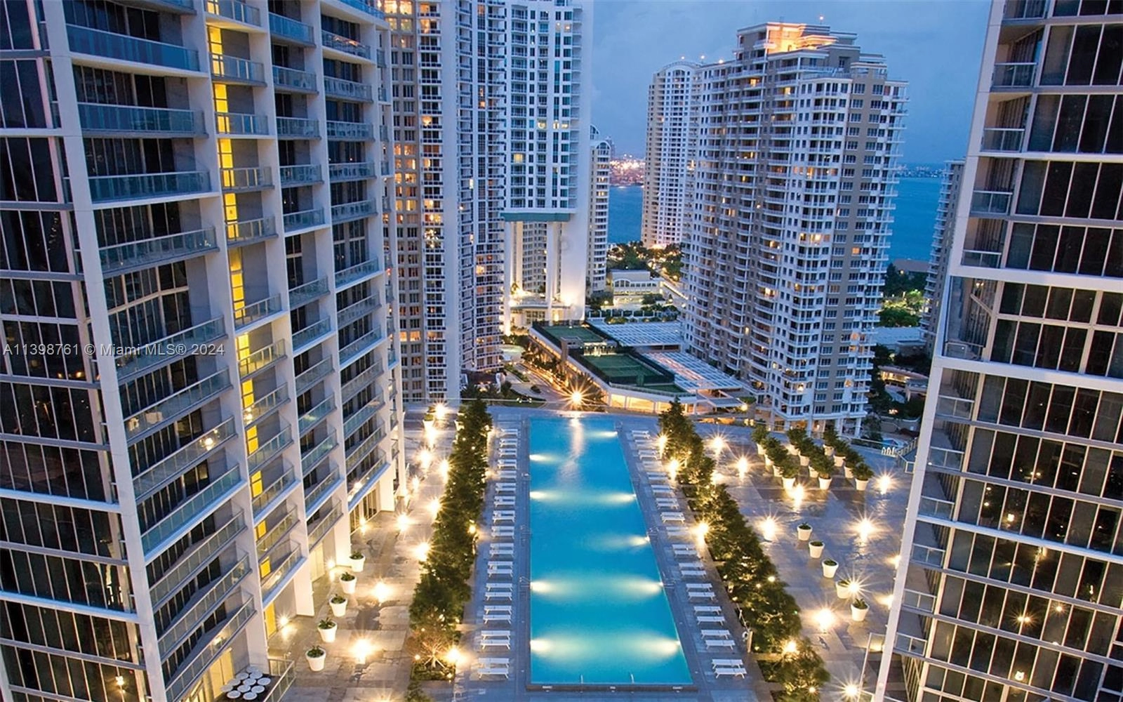 485 Brickell Ave Unit 1803  
