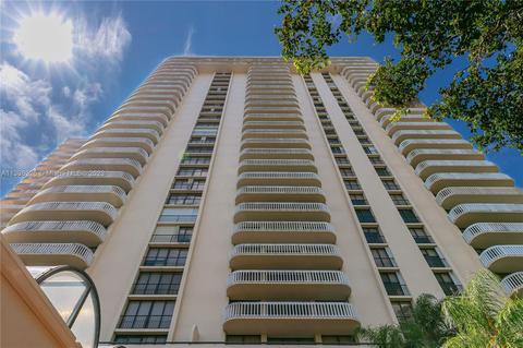 19355 Turnberry Way #15A, Aventura, FL 33180