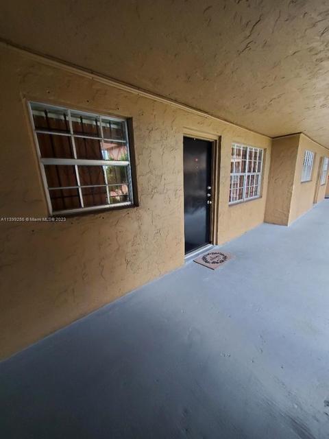 6575 W 4th Ave #306, Hialeah, FL 33012