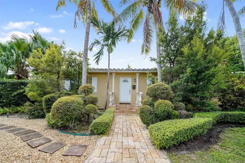 600 93rd St, Surfside, FL 33154 photo 1
