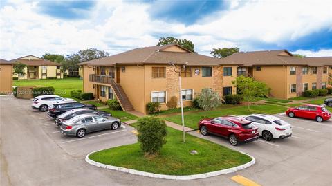10048 Winding Lake Rd #204, Sunrise, FL 33351