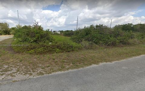 3314 1st St SW, Lehigh Acres, FL 33976