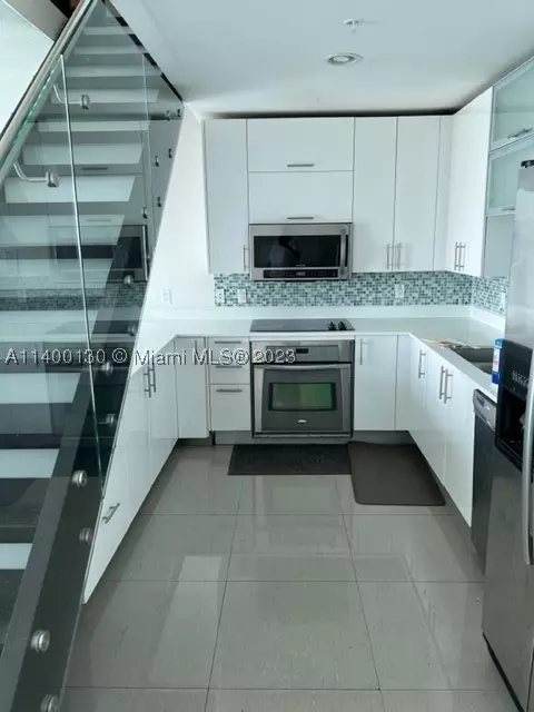 60 SW 13th St #4803, Miami, FL 33130