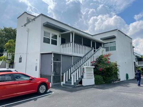 2646 Polk St #4, Hollywood, FL 33020