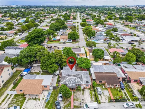 526 SE 9th Ct, Hialeah, FL 33010