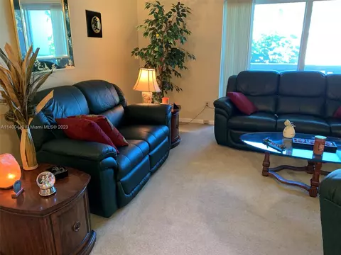 100 South Blvd #2B, Boynton Beach, FL 33435