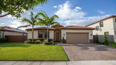 2563 SE 1st St, Homestead, FL 33033