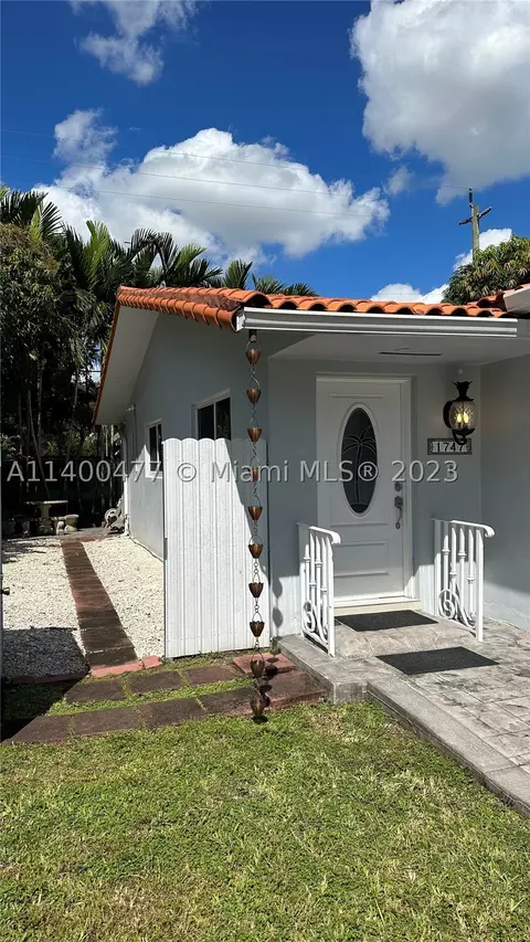 1745 SW 21st St, Miami, FL 33145