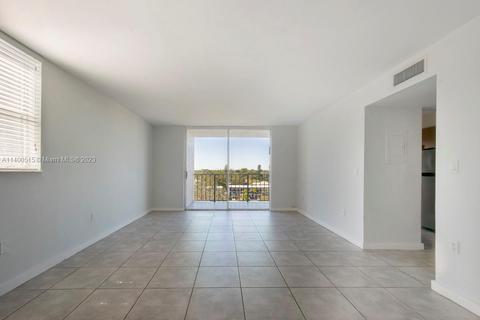 650 NE 64th St #G608, Miami, FL 33138