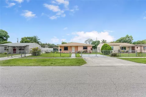 840 NW 128th St, North Miami, FL 33168