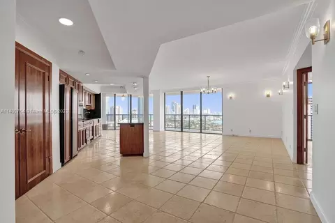 19667 Turnberry Way #26B, Aventura, FL 33180