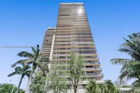 19667 Turnberry Way #26B, Aventura, FL 33180