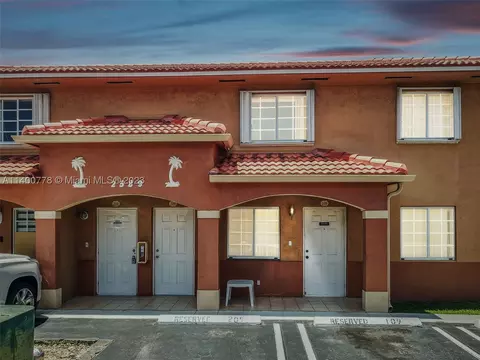 2589 W 76th St #210, Hialeah, FL 33016 photo 1