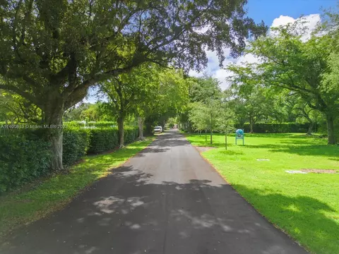 6350 SW 109th St, Pinecrest, FL 33156 photo 4
