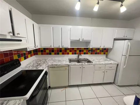 1420 Atlantic Shores Blvd #326, Hallandale Beach, FL 33009