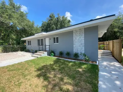 1850 NW 92nd St, Miami, FL 33147