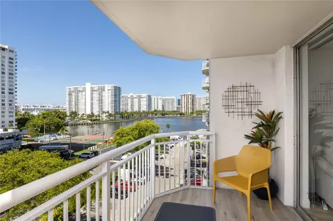 18051 Biscayne Blvd #502, Aventura, FL 33160